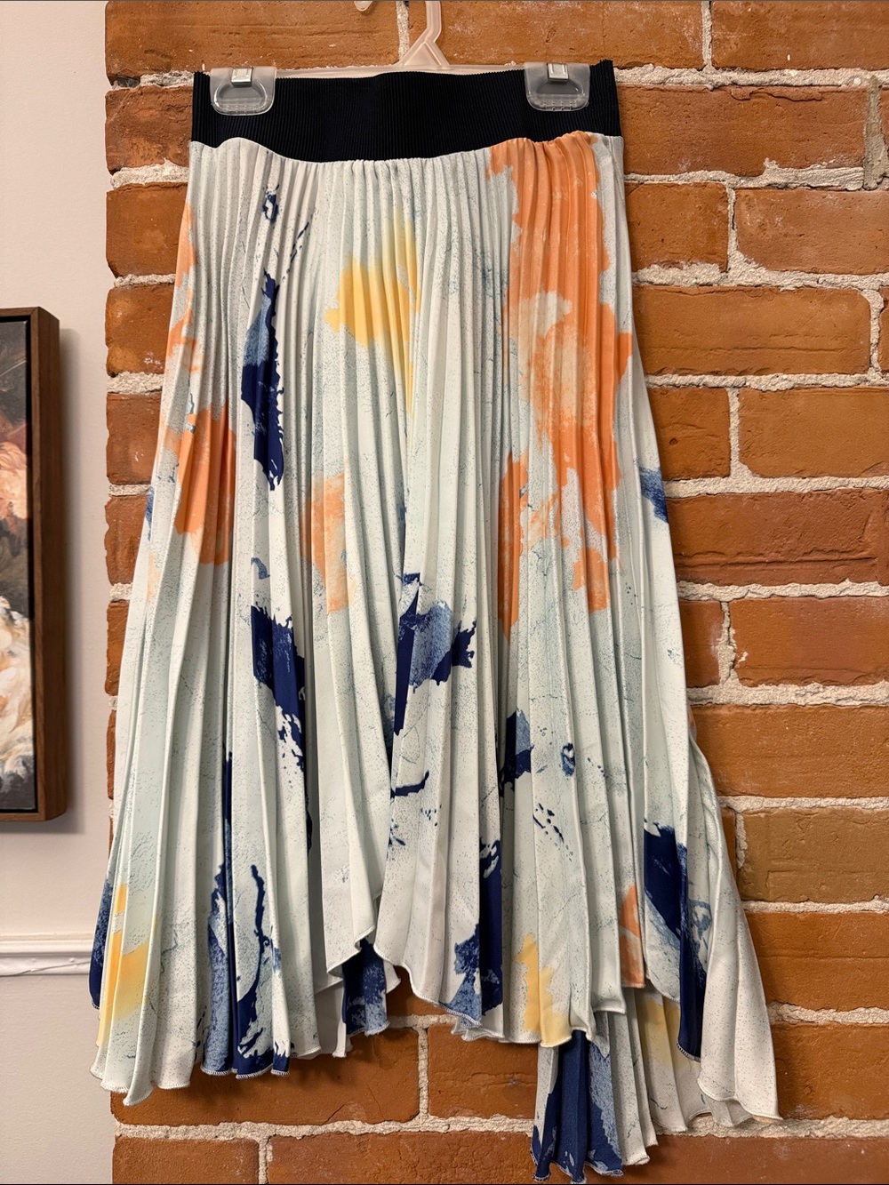 Abstract Print Pleated Midi Skirt in White with Navy & Orange